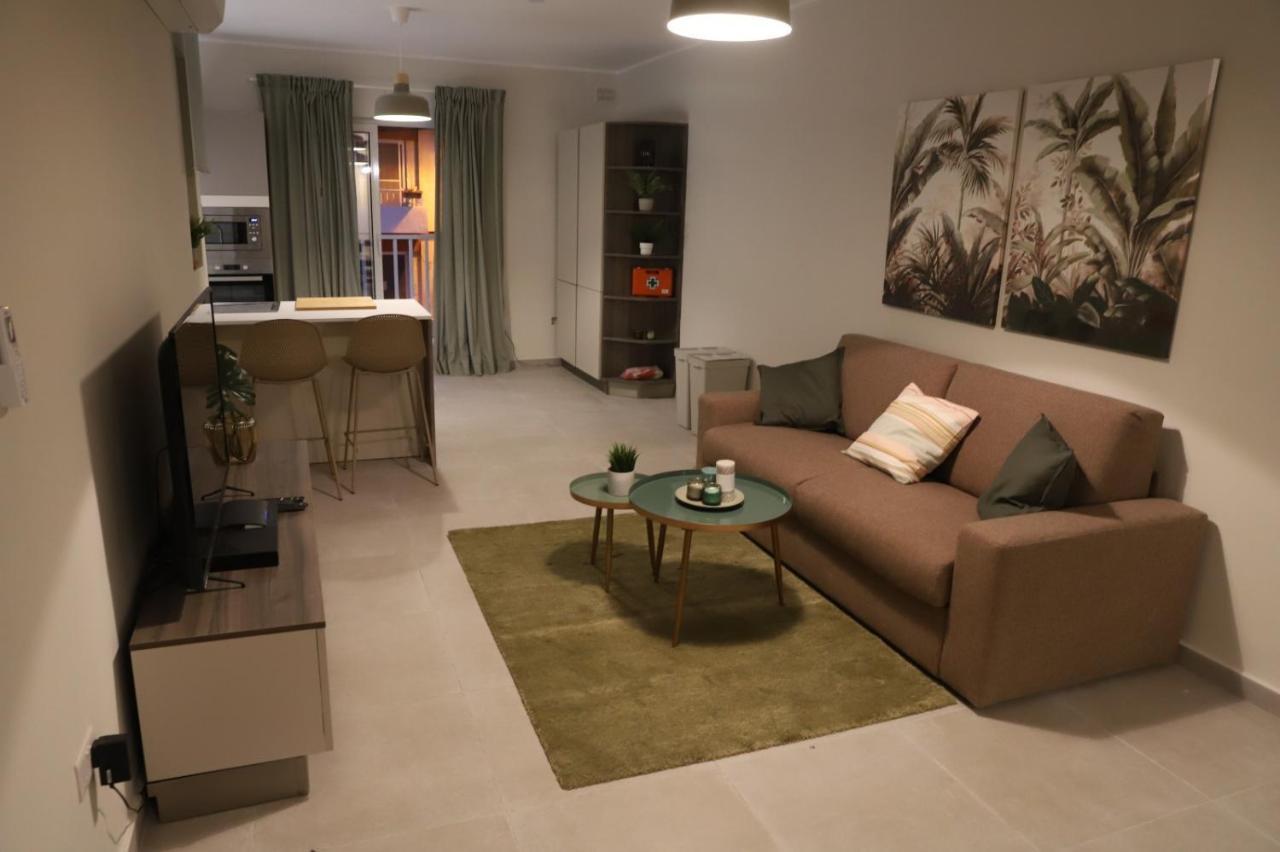 Lovely Holiday Home Next To Bus Terminus San Pawl il-Baħar Eksteriør bilde